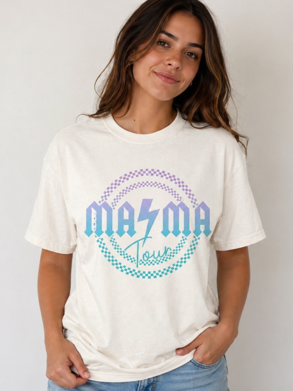 MAMA Tour Short Sleeve Tee in Cream